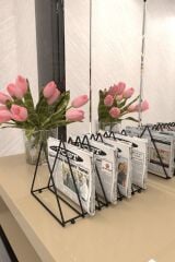 Masa Üstü Dergilik Plaklık 9 Bölmeli Üçgen Metal Kitaplık Organizer Gazetelik Düzenleyici