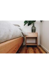 Vintage tek çekmeceli ahşap komodin