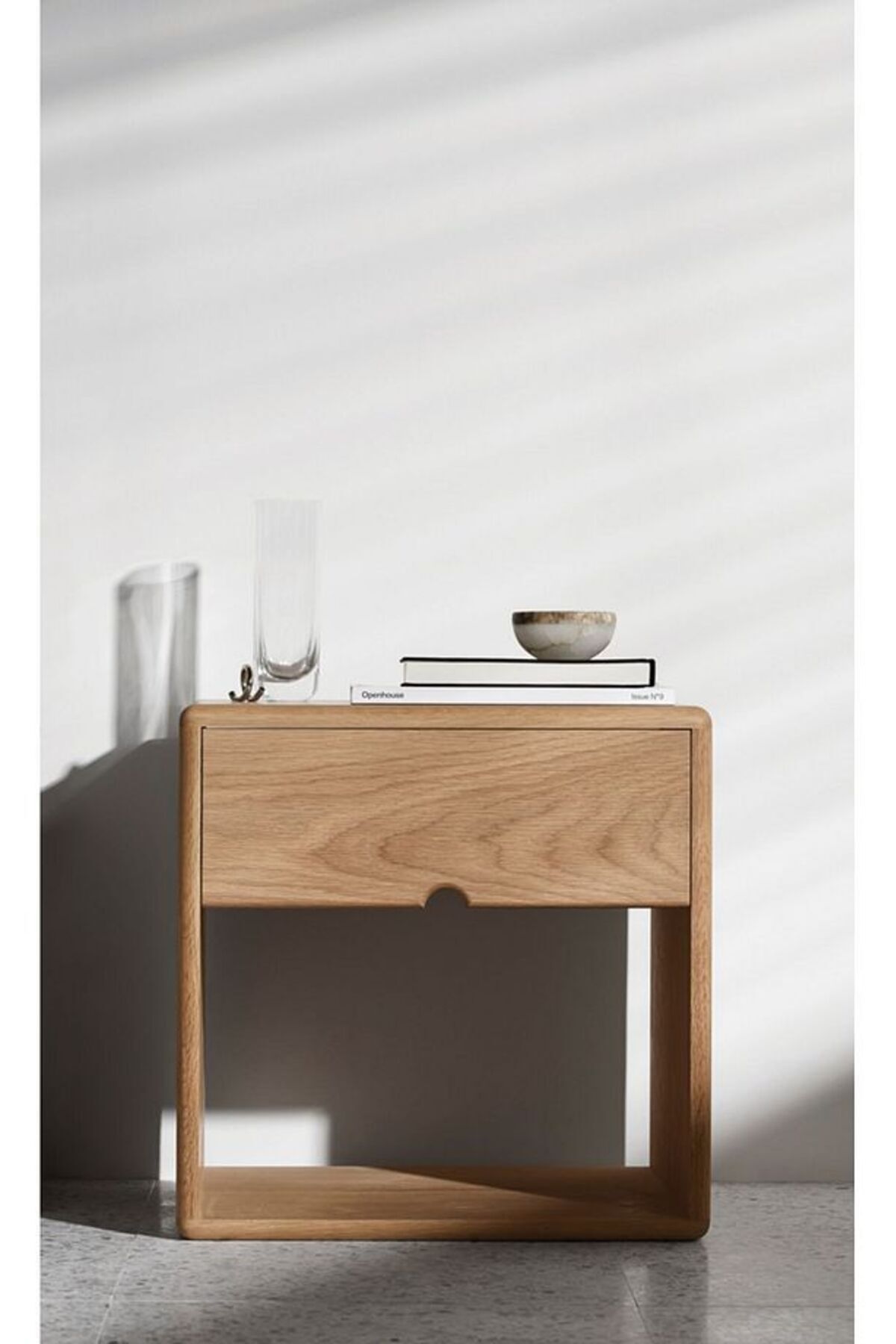 Özel Tasarım Masif Çam Tek Çekmeceli Komodin Ceviz Renk